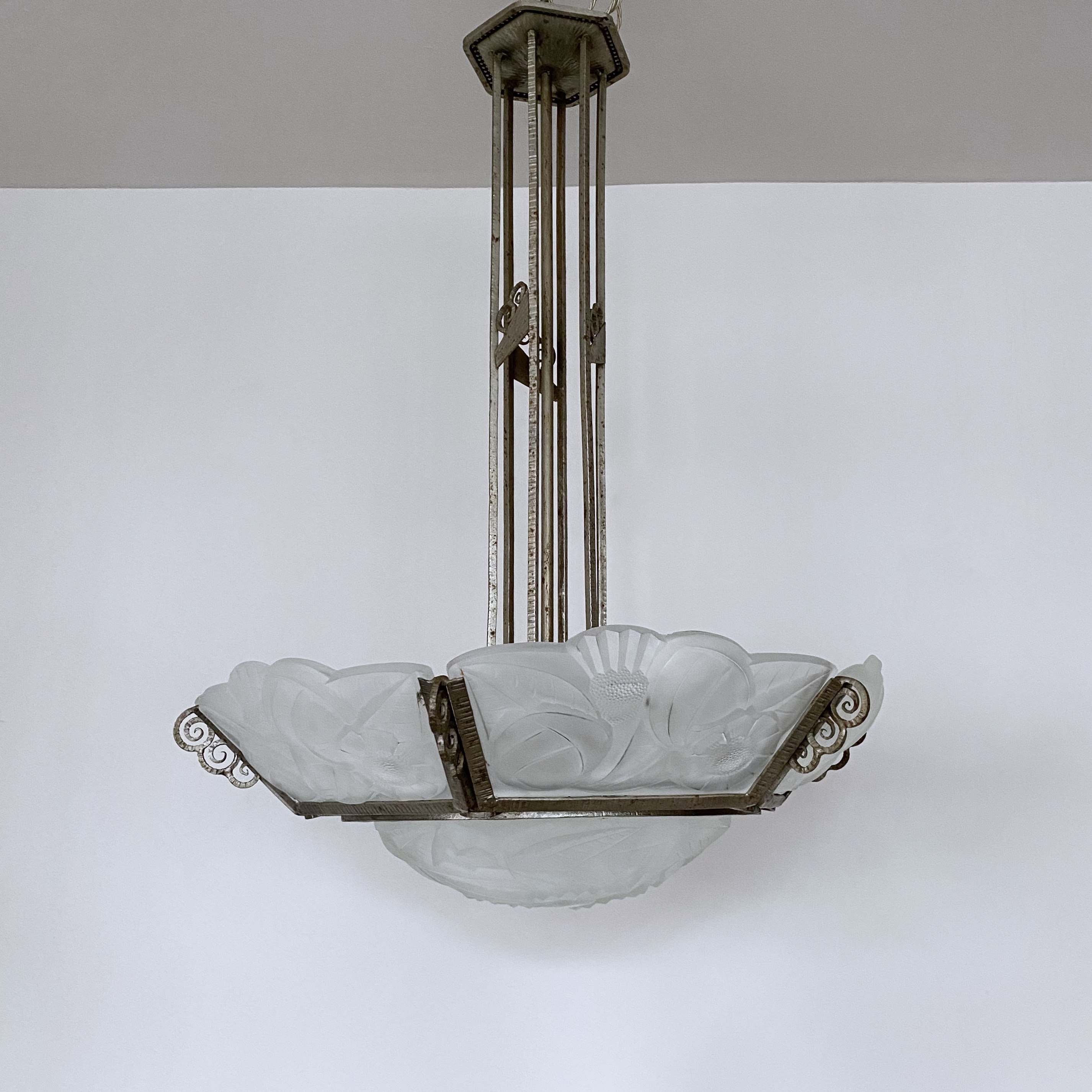 degue art deco chandelier