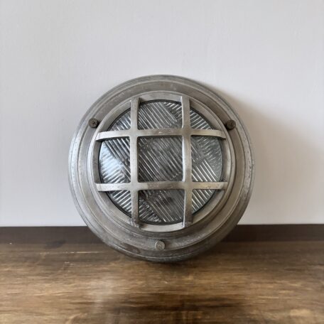 Round Steel Bulk Head Light