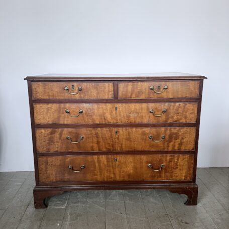 Mahogany Chest of Drawers